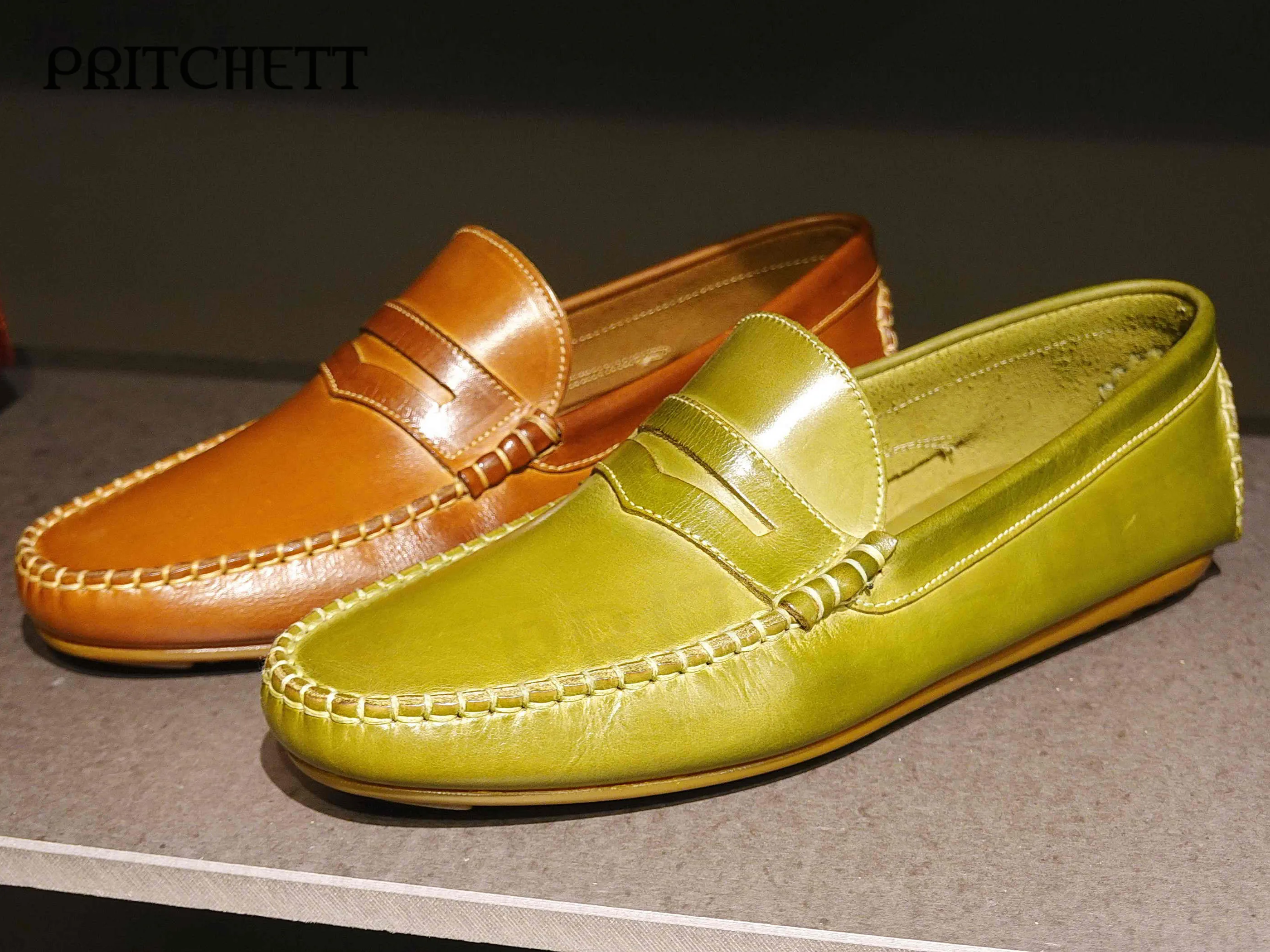 Зеленые кожаные туфли ручной работы для лодок с круглым носком и мелким вырезом, кожаная повседневная обувь, модная и удобная мужская обувь