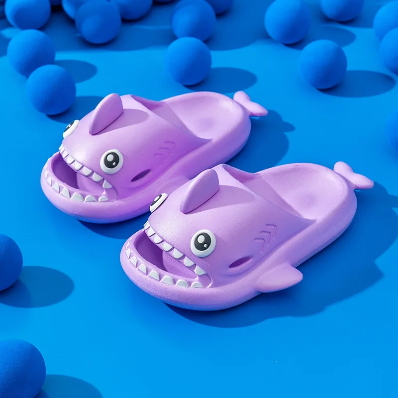 Летние Забавные Тапочки на платформе, Домашняя Нескользящая Обувь для ванной в форме Милой Акулы, Детские Тапочки с Милыми животными-акулами