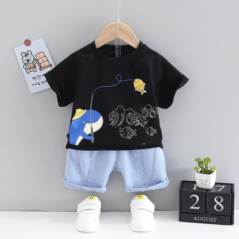 Модная летняя одежда для маленьких мальчиков, Повседневный спортивный костюм, Хлопковый топ с рисунком Кита, Шорты с короткими рукавами, Комплект из 2 предметов